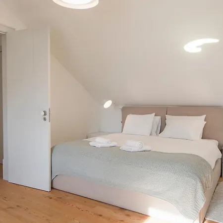 Apartment Downtown - Campo Das Cebolas - Va